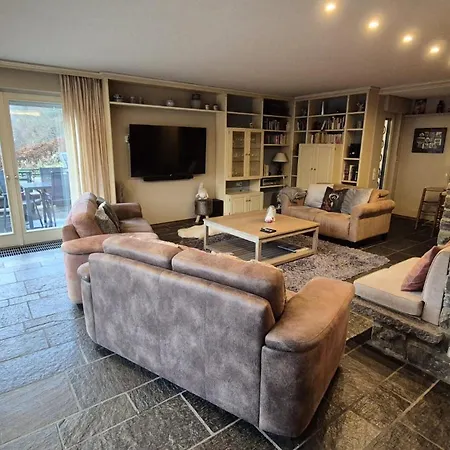 别墅 Eleganza 蒙绍