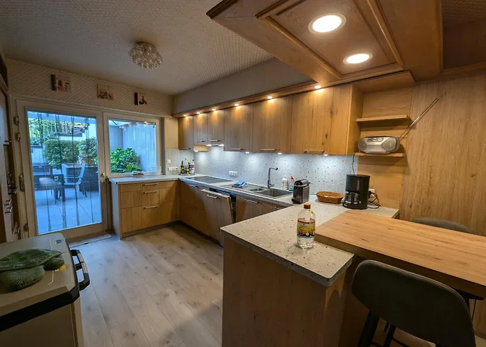 Eleganza * מונשאו