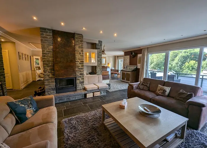 Eleganza וילה מונשאו