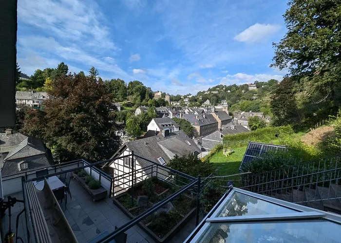 Eleganza * מונשאו