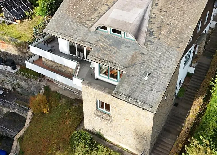 Eleganza מונשאו