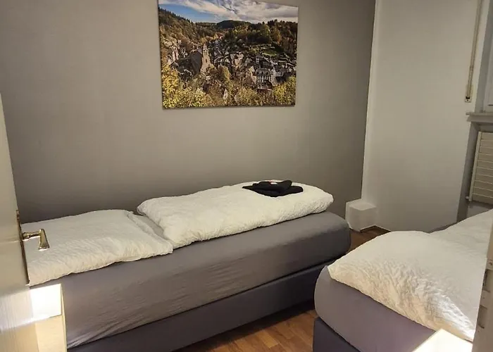 Eleganza מונשאו